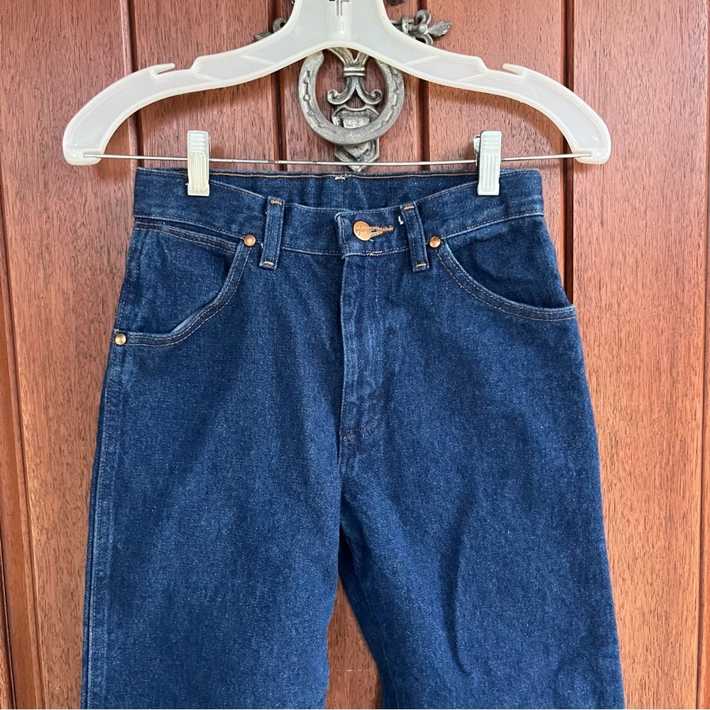 Women’s Wranglers - Picture 2 of 8